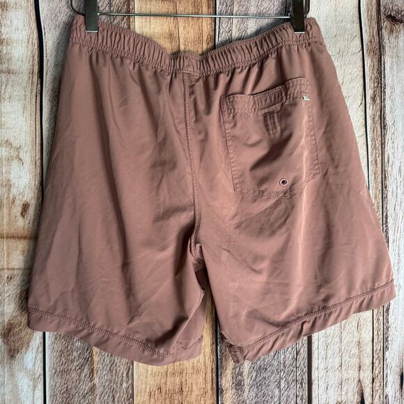 Vuori Kore Lined Shorts 7" Summer Red Small Mens Activewear Running Athleisure - Picture 2 of 8